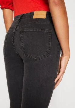 WEEKDAY Flame Low - Jean Flare - Black Lux -Magasin Général De Mode 496e16694f9c47e3bf1fa15f2de40bb8