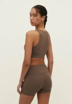 Stradivarius V-Neck - Débardeur - Brown -Magasin Général De Mode 4a4a8cf1dc6f43ebba3649045f750248