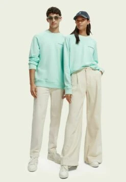 Scotch & Soda Unisex Crewneck - Sweatshirt - Bay 10 Scotch & Soda Unisex Crewneck - Sweatshirt - Bay -Magasin Général De Mode 4aa5eb35df4f45dc87ccb5e62d2cbee7