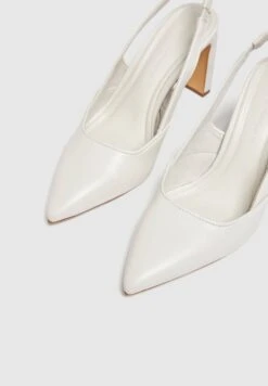 PULL & BEAR Heeled Slingback - Escarpins À Talons Hauts - White -Magasin Général De Mode 4ad0760674a840578818f8cff08db749