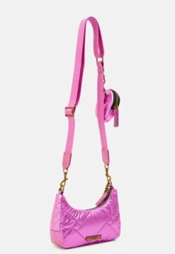 Nouvelles versions -Magasin Général De Mode 4b2b4892099045a79cc28f5d480e9bec