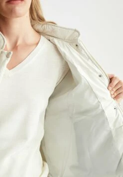 DeFacto Veste Mi-Saison - Ecru -Magasin Général De Mode 4ee10dde4f384f9bbf27d7a85d63006b