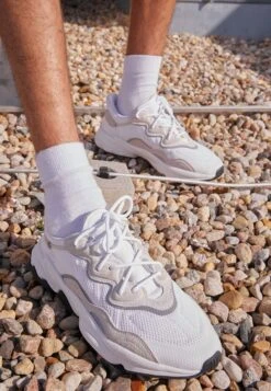 Adidas Originals Ozweego - Baskets Basses - Ftwr White/Ftwr White/Core Black -Magasin Général De Mode 5131d08d749d4d849b0fb30914fc29a6