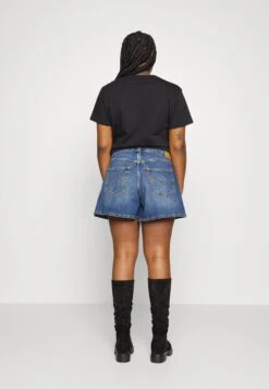 Levi's® Plus 80S Mom - Short En Jean - Blue Denim -Magasin Général De Mode 5177be8ac66348e799e49caa3cd705a8