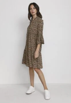 Kaffe Bpsilia - Robe De Jour - Black Rosa Flowers -Magasin Général De Mode 53af41e3b53c42a785d7bde43f3c0ac3