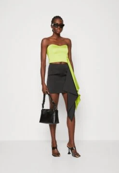 Gestuz Nilia Skirt - Minijupe - Black -Magasin Général De Mode 5aebf26960a24001834da293645b2bd7