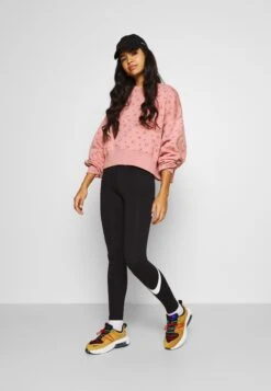 Nouvelles versions -Magasin Général De Mode 5da683d3547d477ebbb4967db9ea8ecf