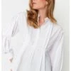 Trendyol Blouse - Cream 2 Trendyol Blouse - Cream -Magasin Général De Mode 5f7365ca63bb4b9b8fb5168e261fe8e0