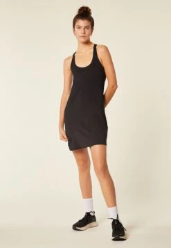 Nouvelles versions -Magasin Général De Mode 658a872d8e744dd9a351525ac25bba35