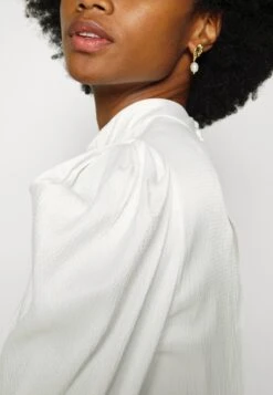 Malia - Robe De Cocktail - Snow White -Magasin Général De Mode 65d6d3c07e7b497c9720ec104c699ebe