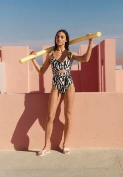 Maillot De Bain - Black -Magasin Général De Mode 662f25f81bc5442488f09caf6386d909