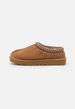 Ugg Tasman - Chaussons - Chestnut -Magasin Général De Mode 664265a1c9ac4066b237130d62368405