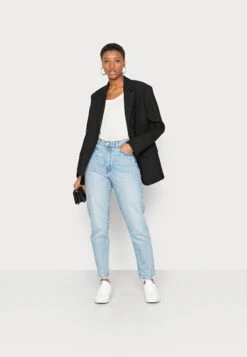 Selected Femme Slflinda U Neck Tee - T-Shirt Basique - Snow White 8 Selected Femme Slflinda U Neck Tee - T-Shirt Basique - Snow White -Magasin Général De Mode 667570410dbb458caa0eb82a7cfd5dc4