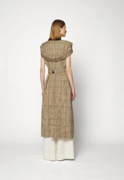 Sluk - Veste Sans Manches - Beige -Magasin Général De Mode 68e56c6790ee41f38d843995005a1f97