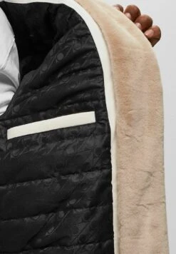 Moose Knuckles Bunny - Veste D'Hiver - White -Magasin Général De Mode 6f716e92585d441091d51a151f0cd39c