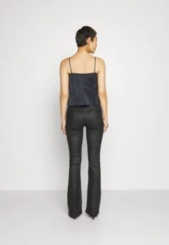 7 For All Mankind Coated Illusion - Jean Bootcut - Black -Magasin Général De Mode 705dde8b1632434e8073119b6c9235f9