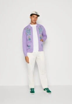 Nouvelles versions -Magasin Général De Mode 77c0c2ed9ebe4bc793990d460115ec00