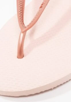 Havaianas Flip Flop Slim - Tongs - Ballet Rose -Magasin Général De Mode 786074758d35453cb7e0a2cf39c48a6b