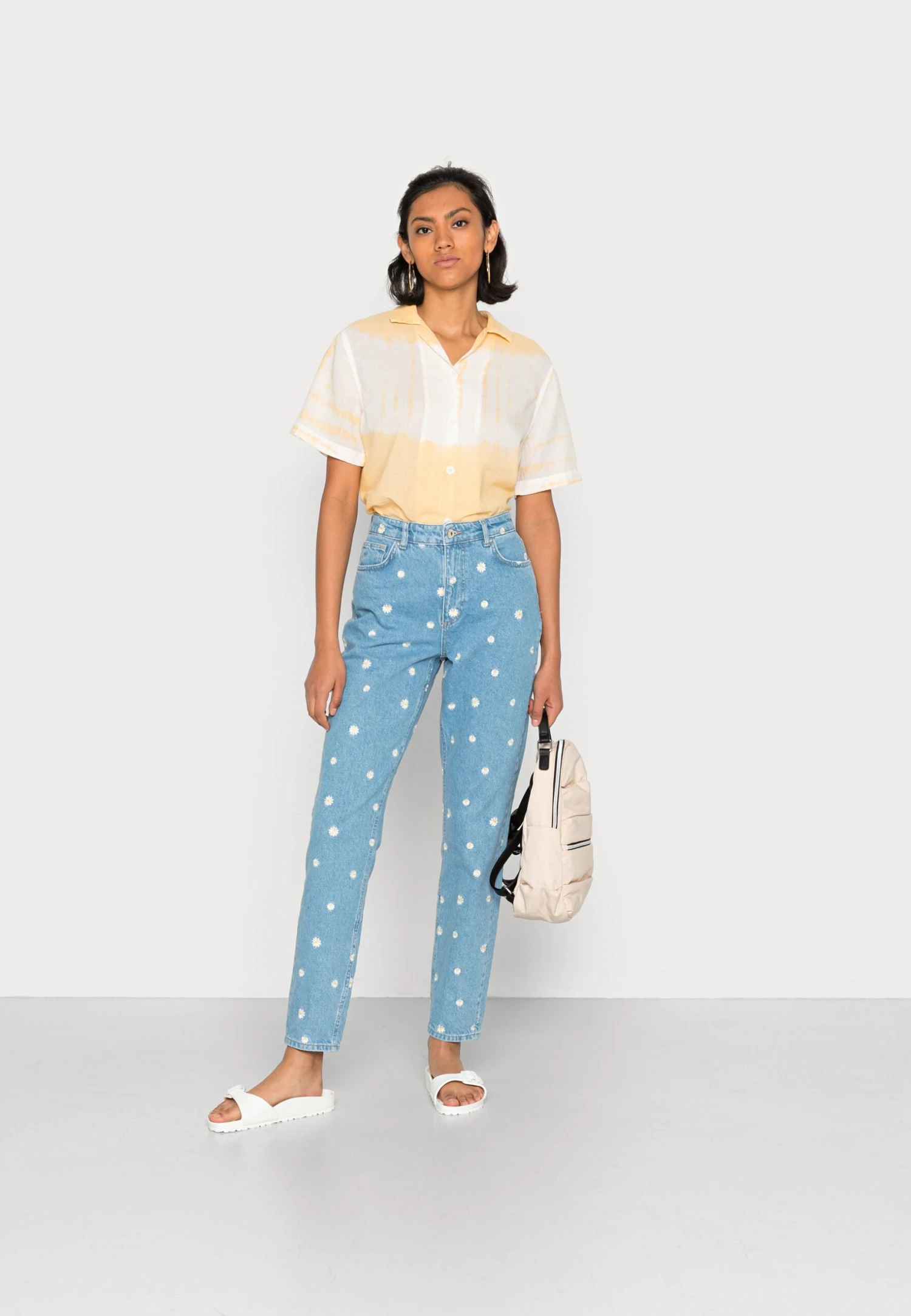 ONLY Onljagger Mom Daisy - Jean Boyfriend - Light Blue Denim 4 ONLY Onljagger Mom Daisy - Jean Boyfriend - Light Blue Denim – Image 2