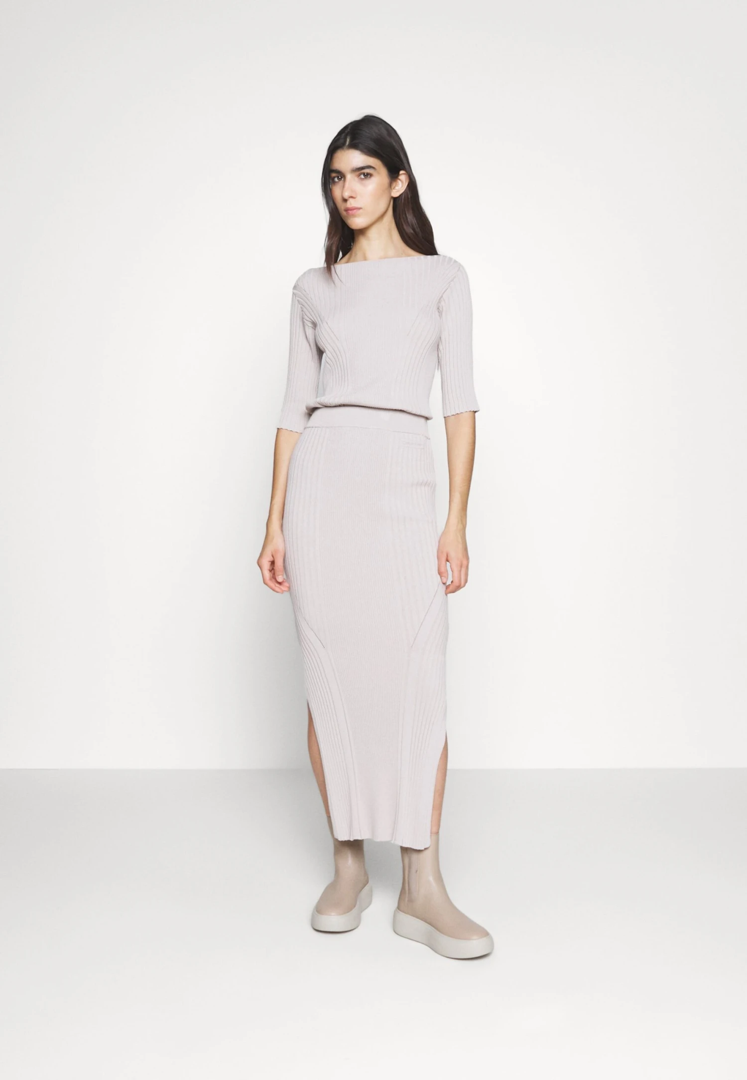 Calvin Klein Iconic 1/2 Sleeve - T-Shirt Imprimé - Silver Gray 4 Calvin Klein Iconic 1/2 Sleeve - T-Shirt Imprimé - Silver Gray – Image 2