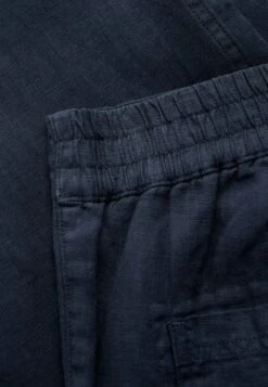 Brawn Point Crops - Pantalon Classique - Maritime 11 Brawn Point Crops - Pantalon Classique - Maritime -Magasin Général De Mode 7c2fc5a50fe44b0487ed3c09d42d1db2