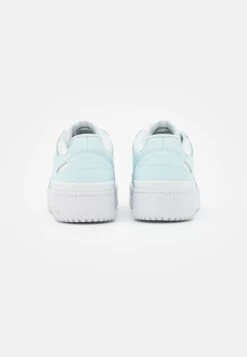 Adidas Originals Forum Bold - Baskets Basses - White/Almost Blue/Almost Blue -Magasin Général De Mode 7d71699f8e6543efb3ed2aee7fe2a35a