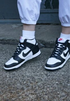 Nouvelles versions -Magasin Général De Mode 7df46545320e4d0592eb8201de9649da