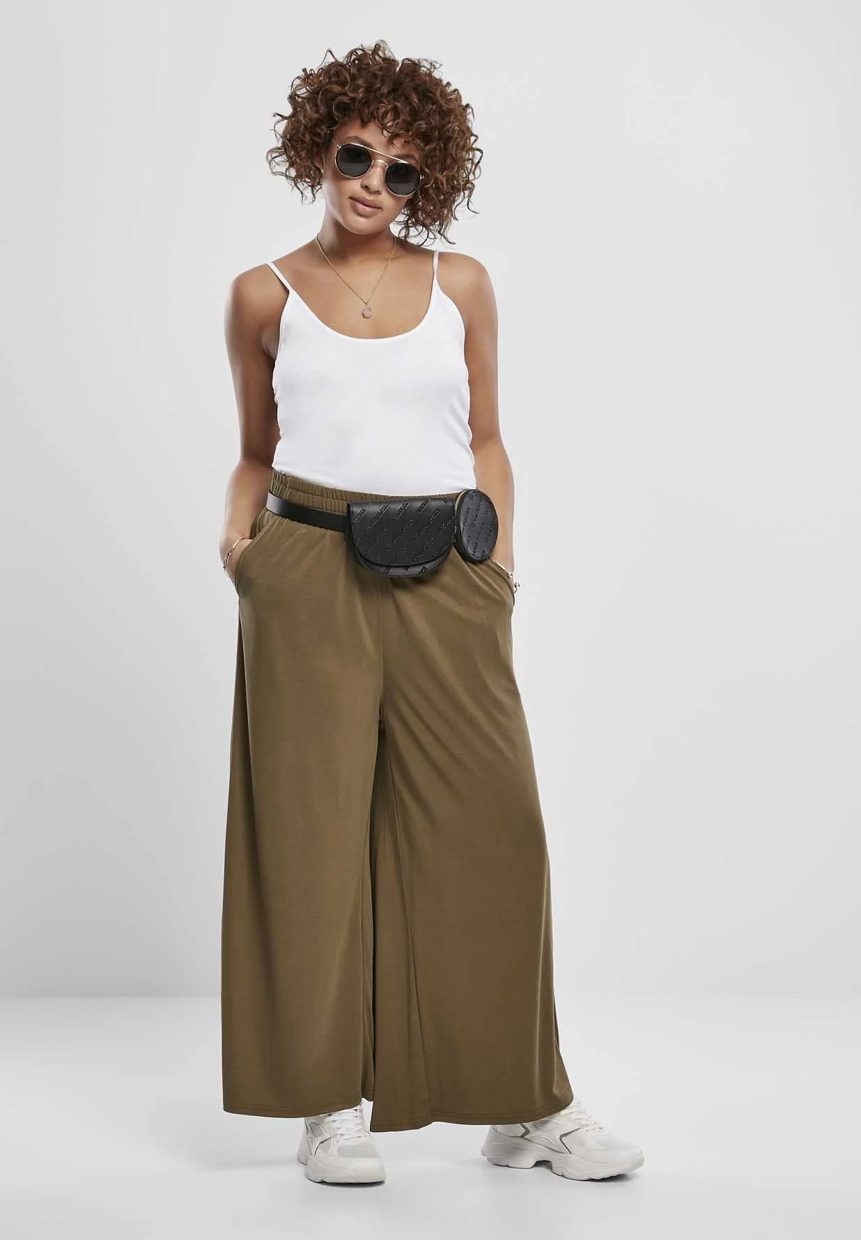 URBAN CLASSICS Culotte - Pantalon Classique - Summerolive 4 URBAN CLASSICS Culotte - Pantalon Classique - Summerolive – Image 2
