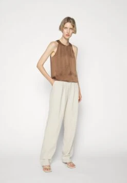 THEORY Racer Tank Crush - Blouse - Pecan -Magasin Général De Mode 843964a14ee04502becb6c939d2de4cf