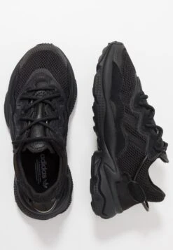 Adidas Originals Ozweego - Baskets Basses - Core Black/Carbon 11 Adidas Originals Ozweego - Baskets Basses - Core Black/Carbon -Magasin Général De Mode 84f375c7e8bd4b7fa486aa54f76b5dc7