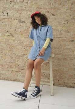 Converse Chuck Taylor All Star Hi - Baskets Montantes - Navy -Magasin Général De Mode 85e037512cf84f4c8f865b5c6c2a74b8