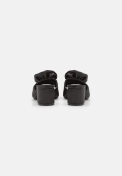 Monki Mules À Talons - Black Dark -Magasin Général De Mode 886a187295ab4654aba00dd5223a479d