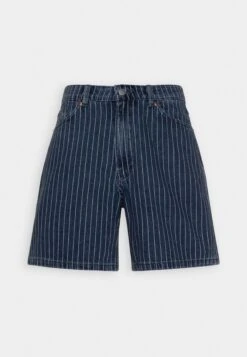 Monki Short En Jean - Blue Medium Dusty -Magasin Général De Mode 8aa49e78af9b4afdbd32f54f0e841f28