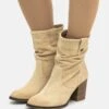 MTNG Bottines - Beige 1 MTNG Bottines - Beige -Magasin Général De Mode 8b0fba10095e490a8ccf25a6e6655cf4