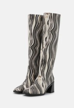 Monki Bottes - Multi-Coloured -Magasin Général De Mode 8d912999d50a4b90b38272e6e7f19f7b