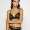 Sloggi By Superb Soft Bra - Soutien-Gorge Triangle - Black 2 Sloggi By Superb Soft Bra - Soutien-Gorge Triangle - Black -Magasin Général De Mode 8e33491a3fcc405583547a027afd8b79