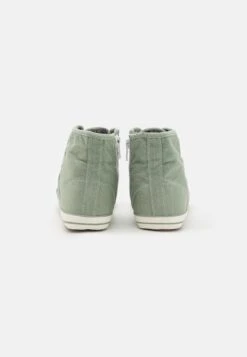 Mustang Baskets Montantes - Pastellgrün -Magasin Général De Mode 8f860130e5644eb0b374478bc21d3d39