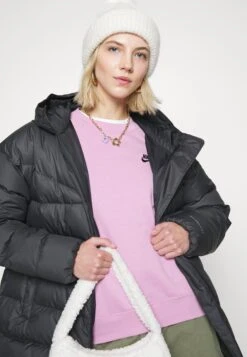 Nike Sportswear Doudoune - Black/White 15 Nike Sportswear Doudoune - Black/White -Magasin Général De Mode 99b01d5b2e6148ddb448fd29e5534a46