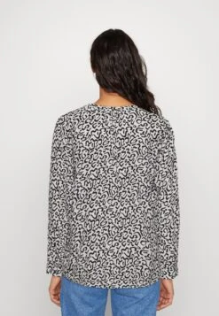 ESPRIT Print Long Sleeve - Blouse - White -Magasin Général De Mode 9b8cbfab6f4d4a8f9ef7f3a287629d9d