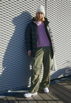 Magasin Général De Mode -Magasin Général De Mode 9d4553206caa480ebf7b8ed644f994a7