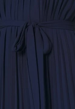 Vero Moda Tall Vmsara Halter Neck Ankle Dress Wvn Tll - Robe De Jour - Navy Blazer -Magasin Général De Mode 9eeaf4cf372c4fc3b849e3b9fb608d9b