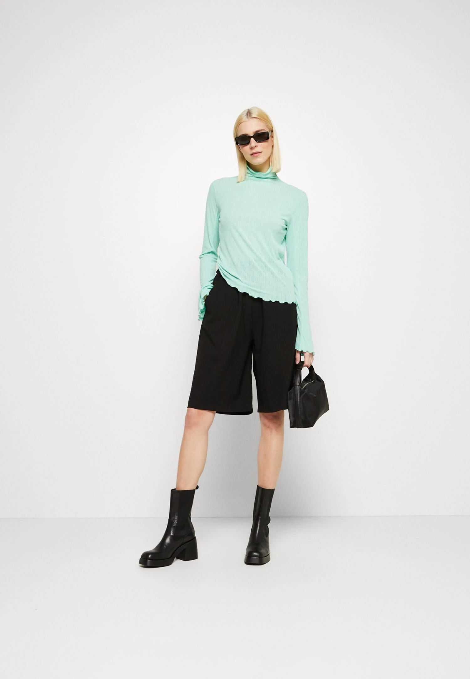 Mads Nørgaard Sportina Lilja - Short - Black 4 Mads Nørgaard Sportina Lilja - Short - Black – Image 2