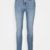 Selected Femme Slfsophia Skinny - Jeans Skinny - Medium Blue Denim -Magasin Général De Mode a31bb41bf398458bb46a5c6f2141d3ec