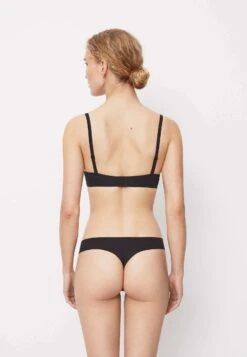 Oysho Low-Cut - Soutien-Gorge Triangle - Black -Magasin Général De Mode a3ac32a31b2b492ea440033b0d395bf3