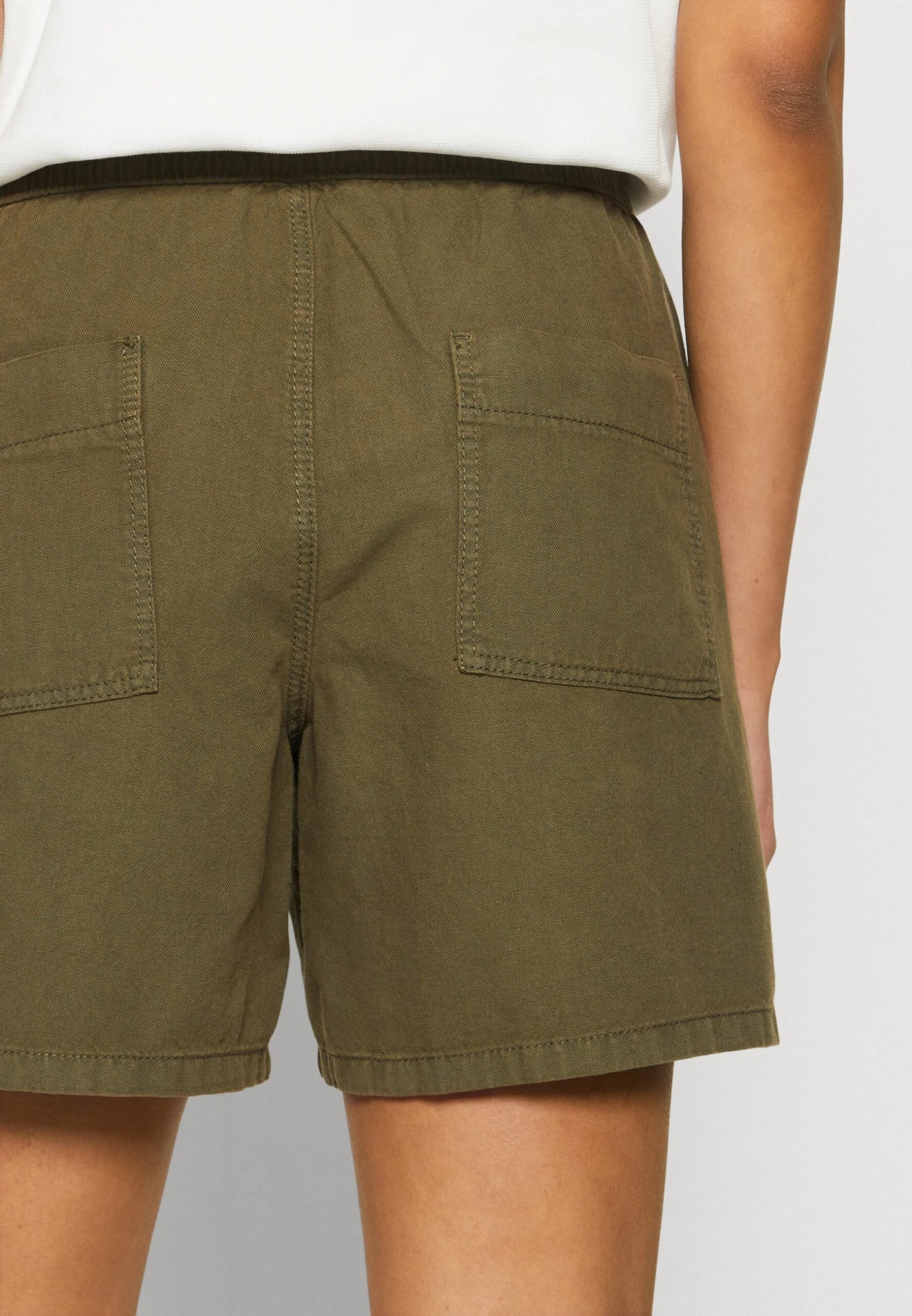 ESPRIT Short - Khaki Green 8 ESPRIT Short - Khaki Green – Image 6