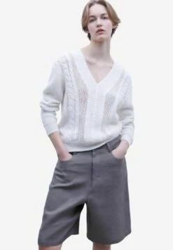 ADOLFO DOMINGUEZ V-Neckline - Pullover - Light Cream