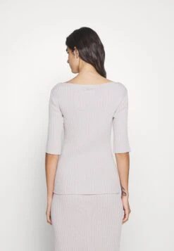 Calvin Klein Iconic 1/2 Sleeve - T-Shirt Imprimé - Silver Gray 10 Calvin Klein Iconic 1/2 Sleeve - T-Shirt Imprimé - Silver Gray -Magasin Général De Mode a4e74169482e4082b4b4603f7ce9c163