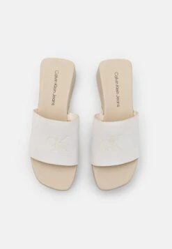 Calvin Klein Jeans Wedge Block - Mules À Talons - Ancient White -Magasin Général De Mode a5be2320a486410bb5650a8bf69665dc