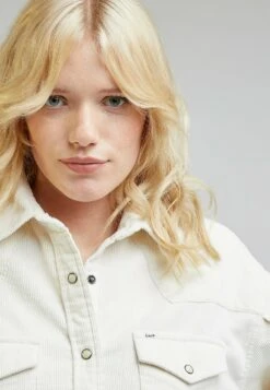 Lee Seasonal Western - Chemisier - Ecru -Magasin Général De Mode a73b7611c3944ccd91c7009195178cd7