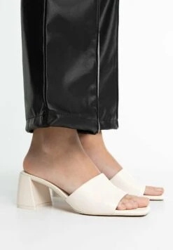 Stradivarius Wide Fit - Mules À Talons - White